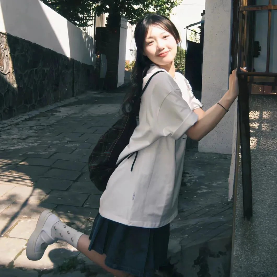 脸庞